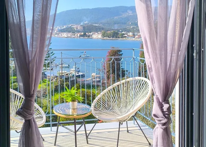 Georgia's House Project * Città di Skiathos