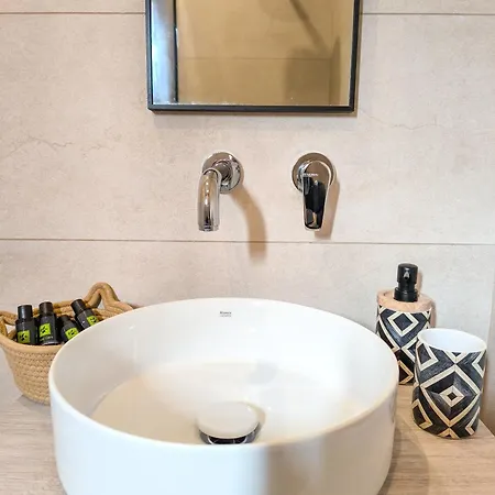 アパート Georgia's House Project